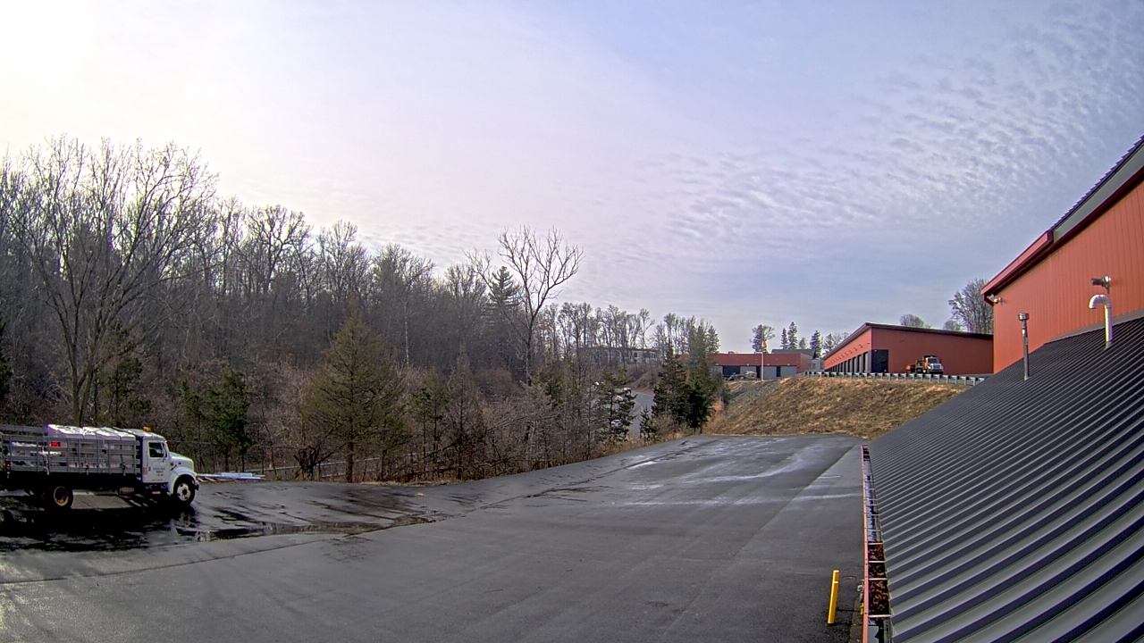 Thumbnail for current weather camera view from Rockland County Highway Garage in Nanuet, New York