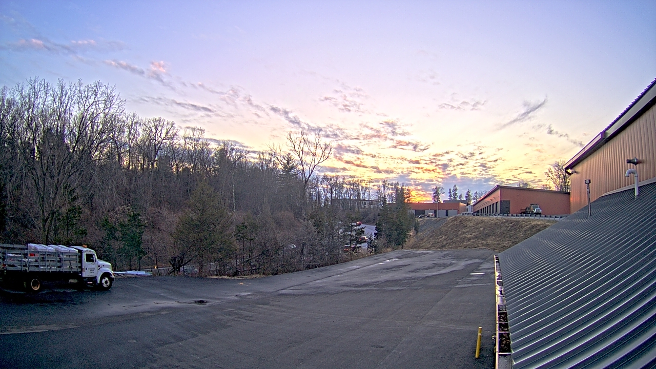 Thumbnail for current weather camera view from Rockland County Highway Garage in Nanuet, New York