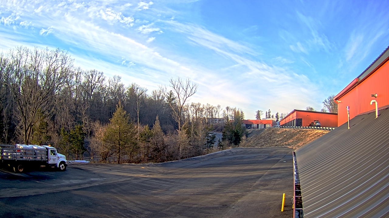 Thumbnail for current weather camera view from Rockland County Highway Garage in Nanuet, New York