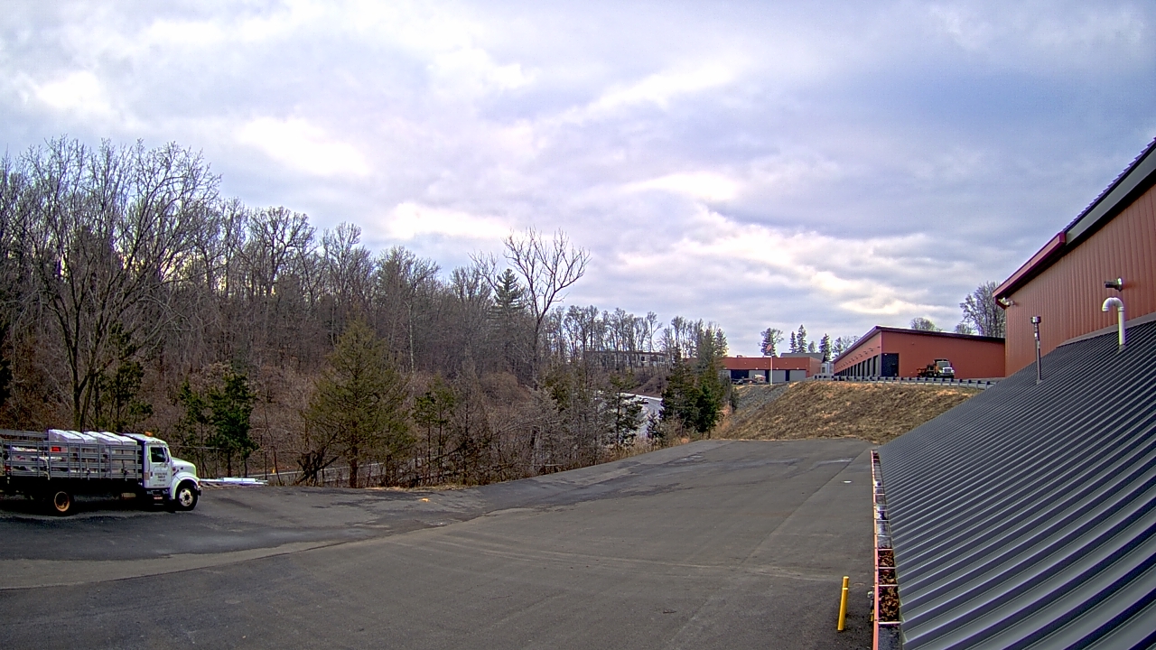 Thumbnail for current weather camera view from Rockland County Highway Garage in Nanuet, New York