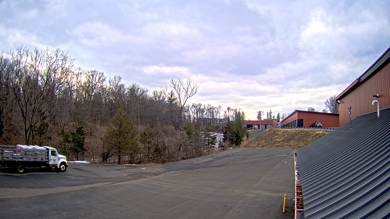 Thumbnail for current weather camera view from Rockland County Highway Garage in Nanuet, New York