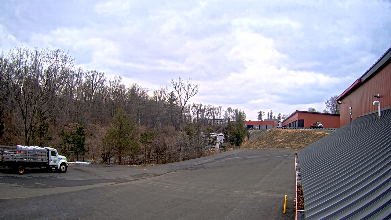 Thumbnail for current weather camera view from Rockland County Highway Garage in Nanuet, New York