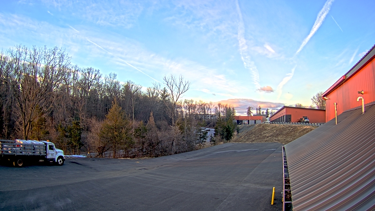 Thumbnail for current weather camera view from Rockland County Highway Garage in Nanuet, New York