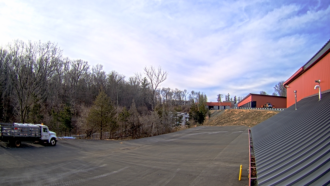 Thumbnail for current weather camera view from Rockland County Highway Garage in Nanuet, New York