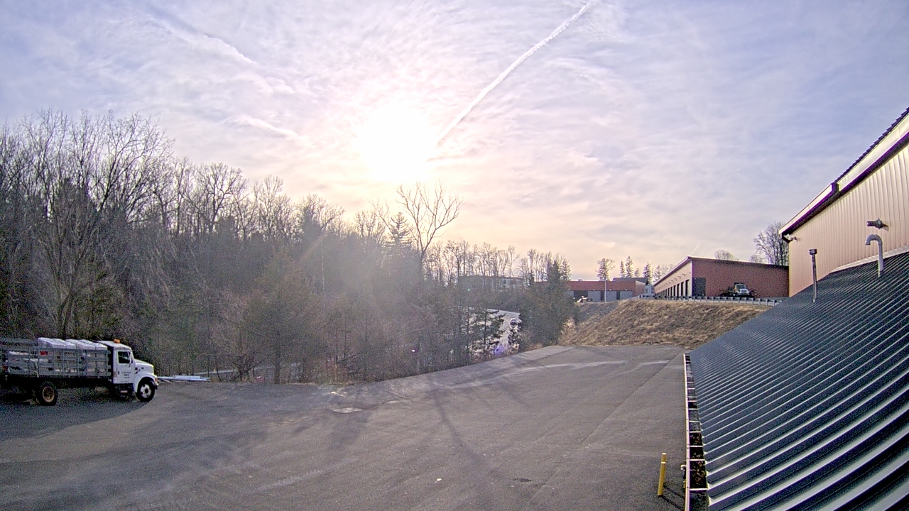 Thumbnail for current weather camera view from Rockland County Highway Garage in Nanuet, New York