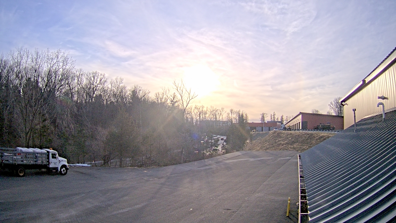 Thumbnail for current weather camera view from Rockland County Highway Garage in Nanuet, New York