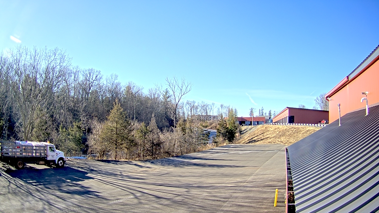 Thumbnail for current weather camera view from Rockland County Highway Garage in Nanuet, New York