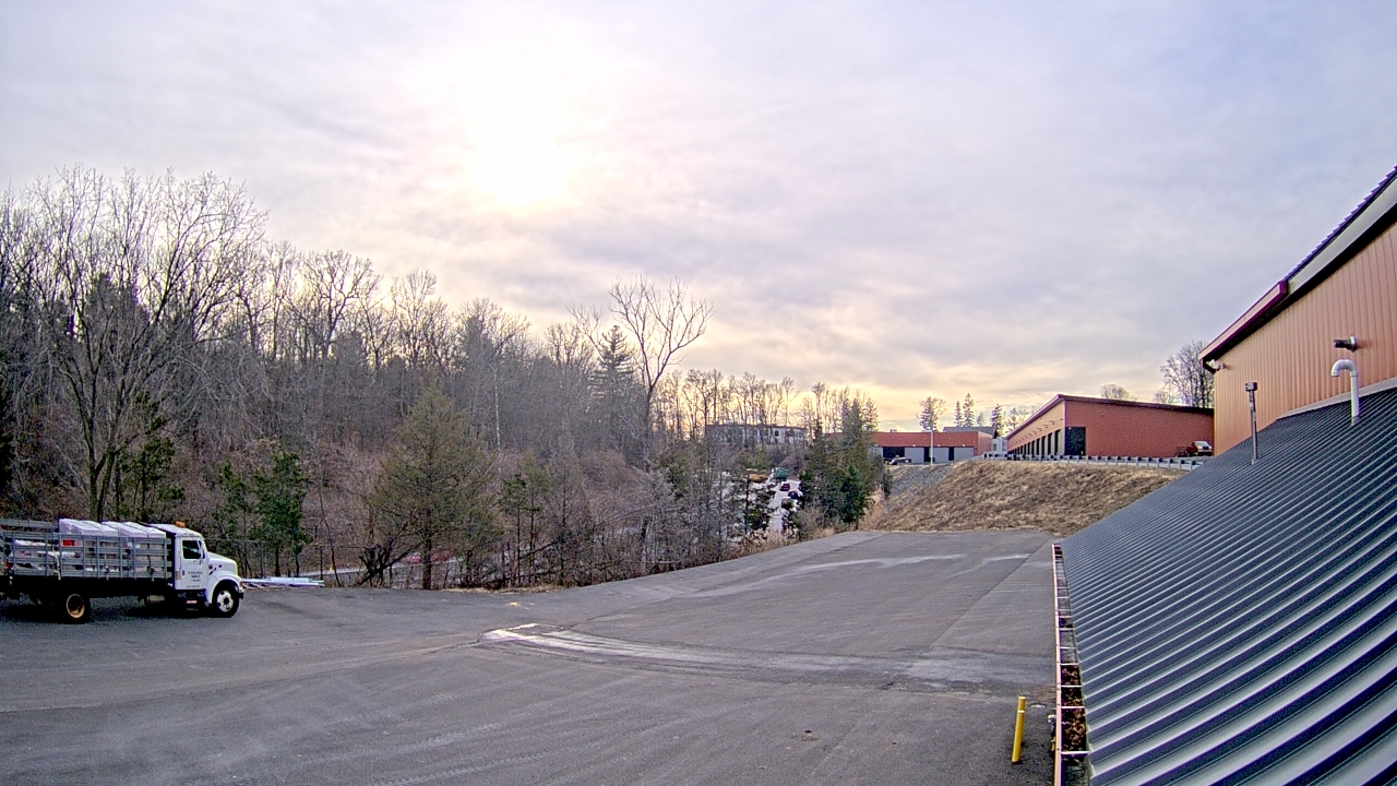 Thumbnail for current weather camera view from Rockland County Highway Garage in Nanuet, New York