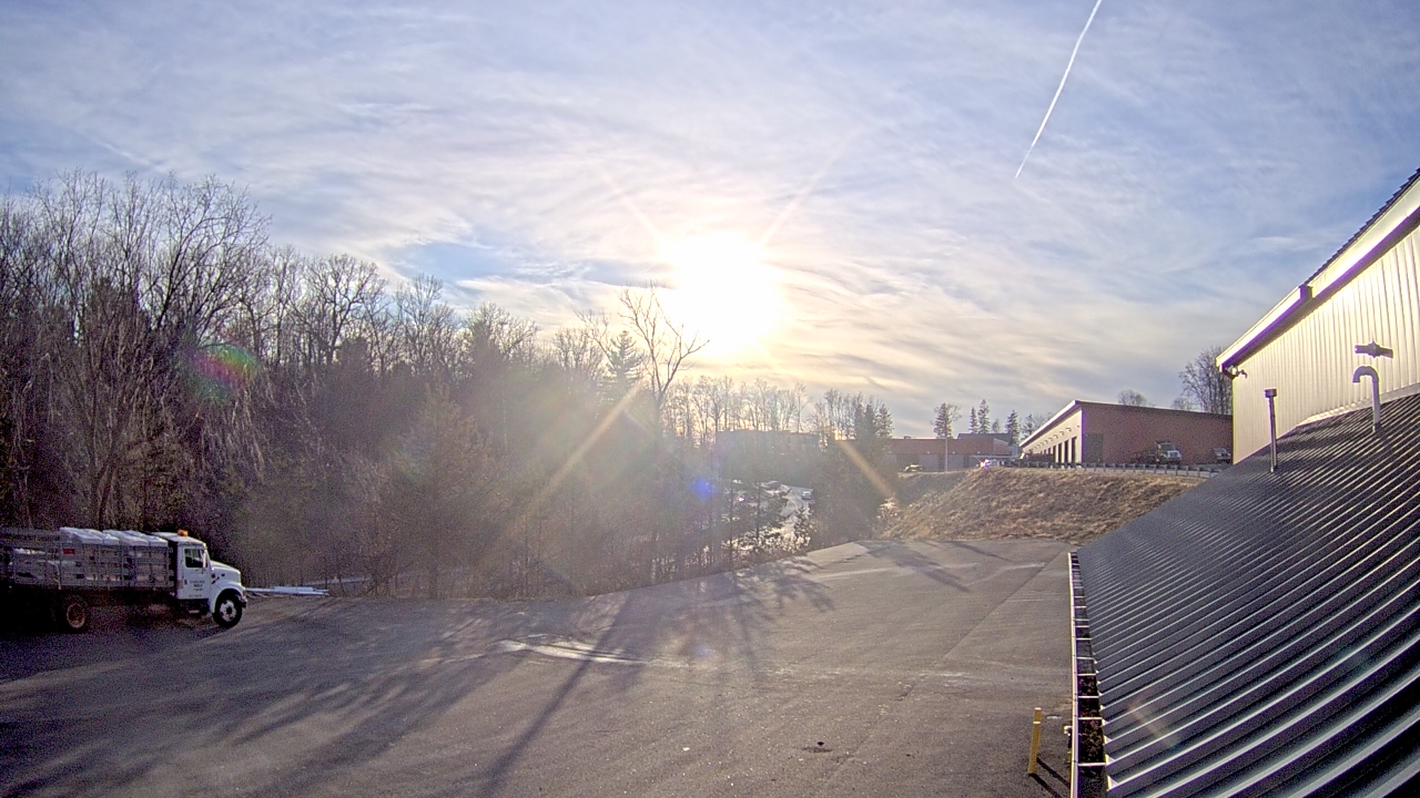 Thumbnail for current weather camera view from Rockland County Highway Garage in Nanuet, New York