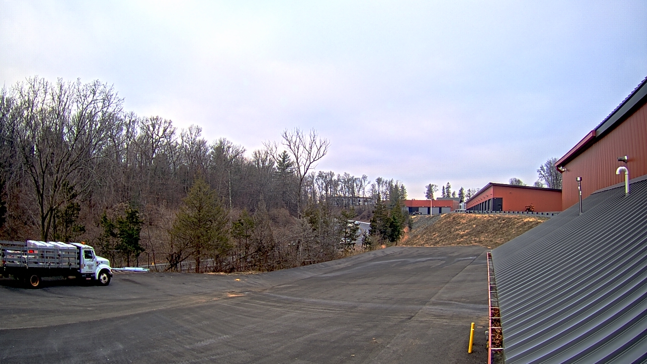 Thumbnail for current weather camera view from Rockland County Highway Garage in Nanuet, New York