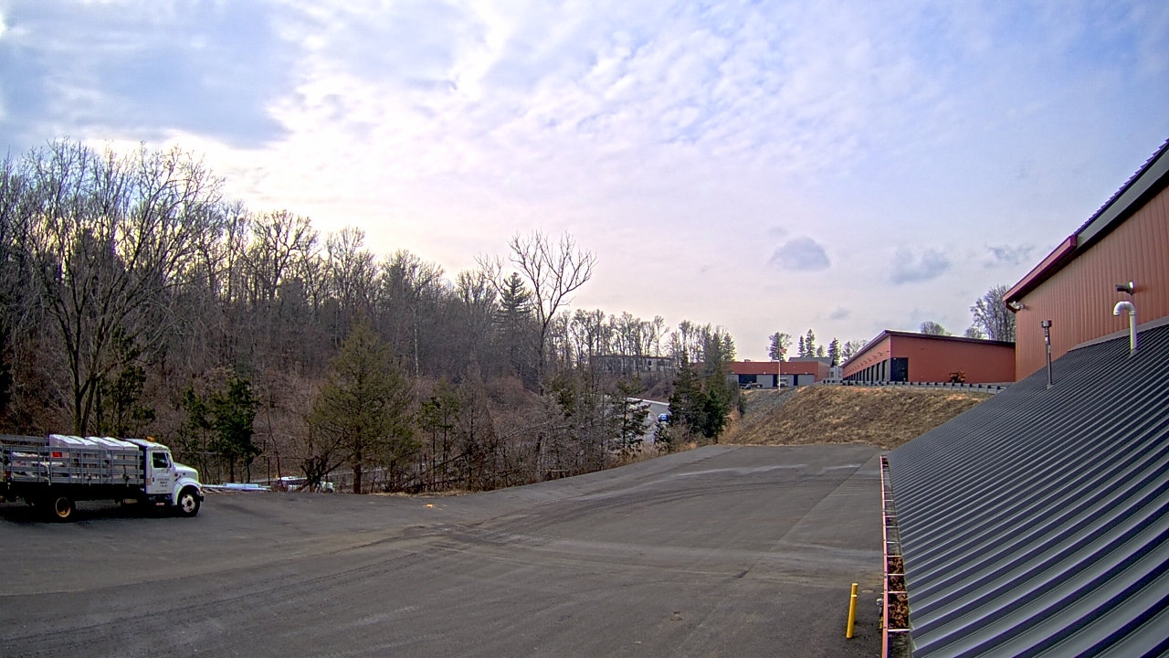 Thumbnail for current weather camera view from Rockland County Highway Garage in Nanuet, New York
