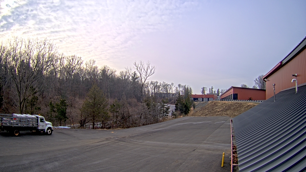 Thumbnail for current weather camera view from Rockland County Highway Garage in Nanuet, New York