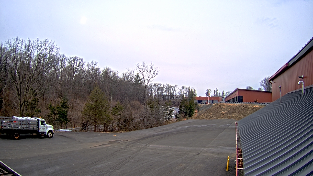 Thumbnail for current weather camera view from Rockland County Highway Garage in Nanuet, New York