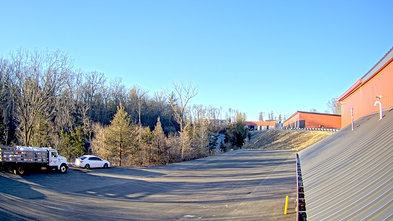 Thumbnail for current weather camera view from Rockland County Highway Garage in Nanuet, New York