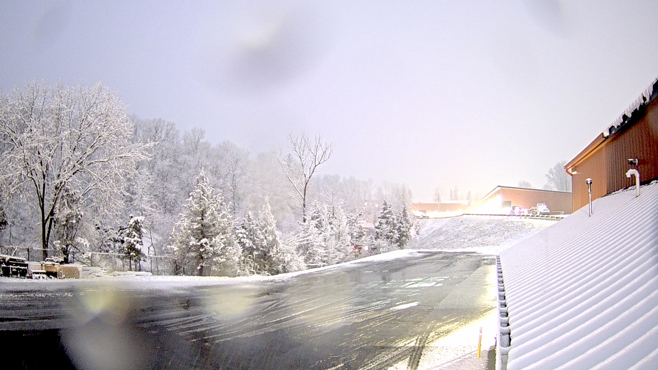 Thumbnail for current weather camera view from Rockland County Highway Garage in Nanuet, New York