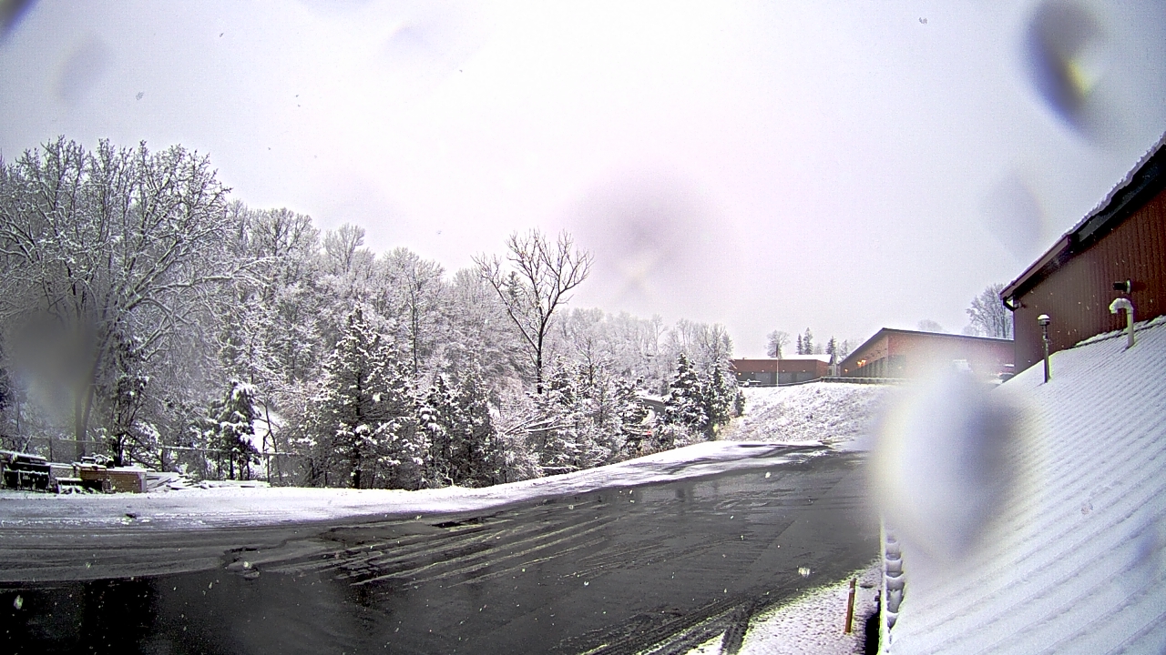 Thumbnail for current weather camera view from Rockland County Highway Garage in Nanuet, New York