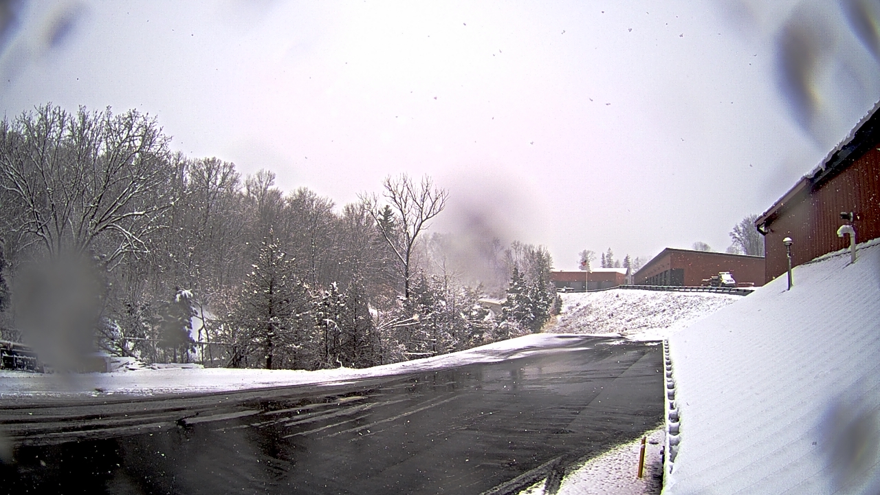 Thumbnail for current weather camera view from Rockland County Highway Garage in Nanuet, New York