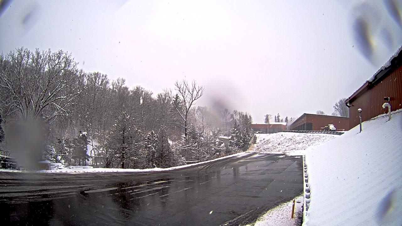 Thumbnail for current weather camera view from Rockland County Highway Garage in Nanuet, New York