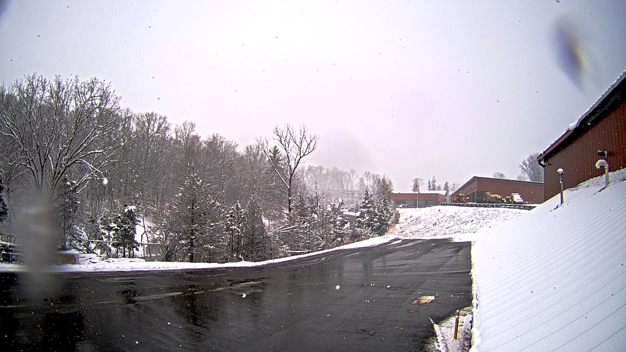 Thumbnail for current weather camera view from Rockland County Highway Garage in Nanuet, New York