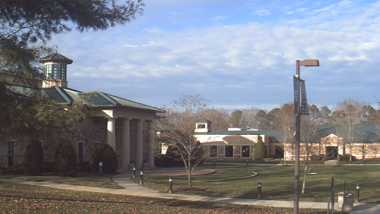 Thumbnail for current weather camera view from The Steward School in Henrico, Virginia