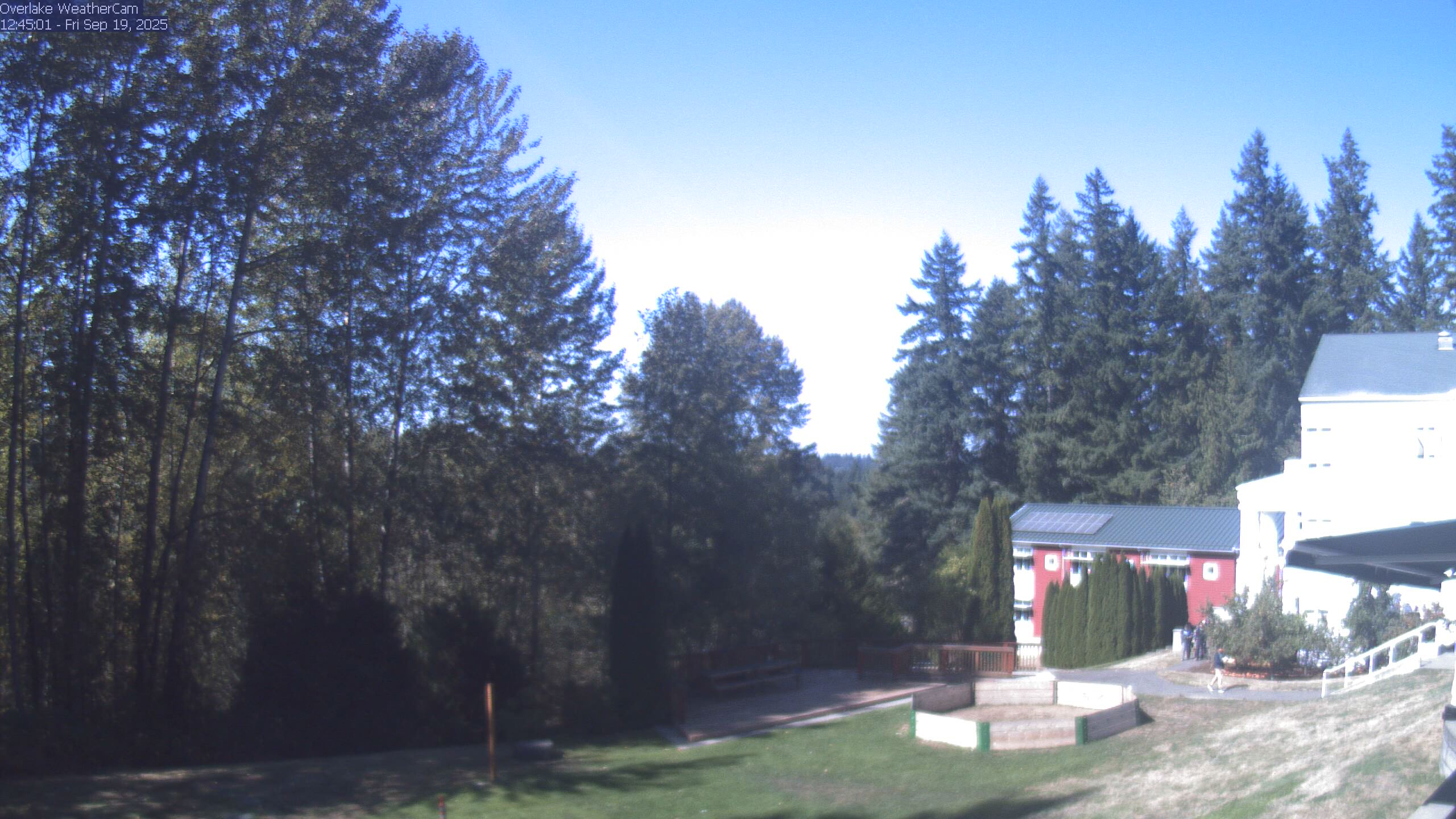 Thumbnail for current weather camera view from The Overlake School in Redmond, Washington
