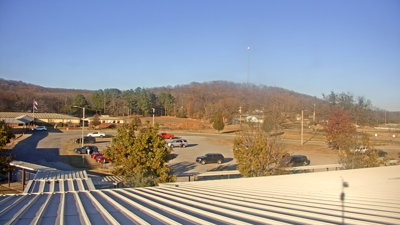 Thumbnail for current weather camera view from Salina HS in Salina, Oklahoma