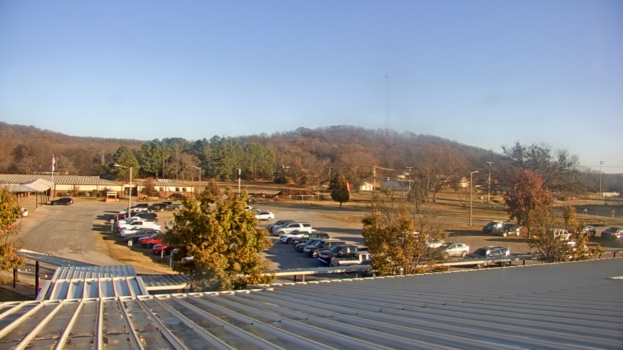 Thumbnail for current weather camera view from Salina HS in Salina, Oklahoma