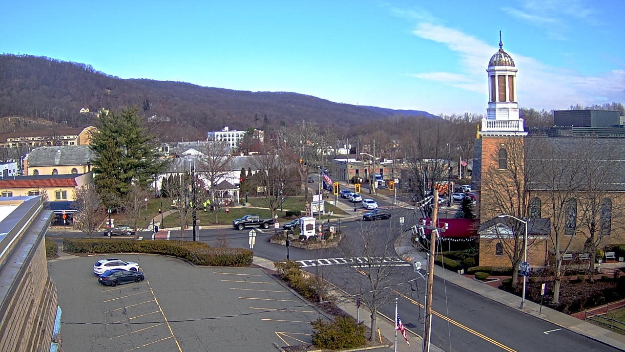 Thumbnail for current weather camera view from Village of Suffern in Mahwah, New Jersey