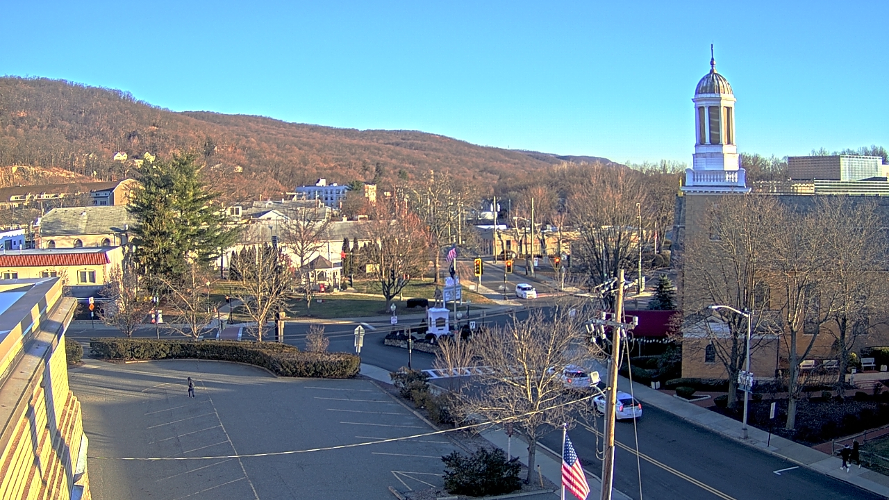 Thumbnail for current weather camera view from Village of Suffern in Mahwah, New Jersey