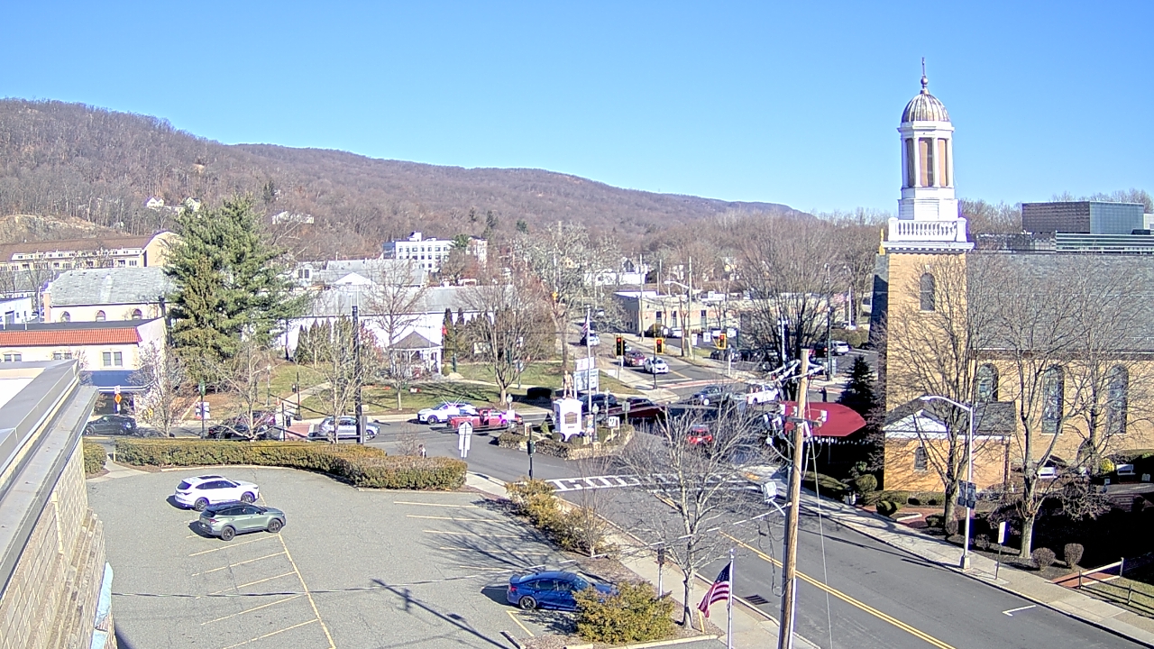 Thumbnail for current weather camera view from Village of Suffern in Mahwah, New Jersey