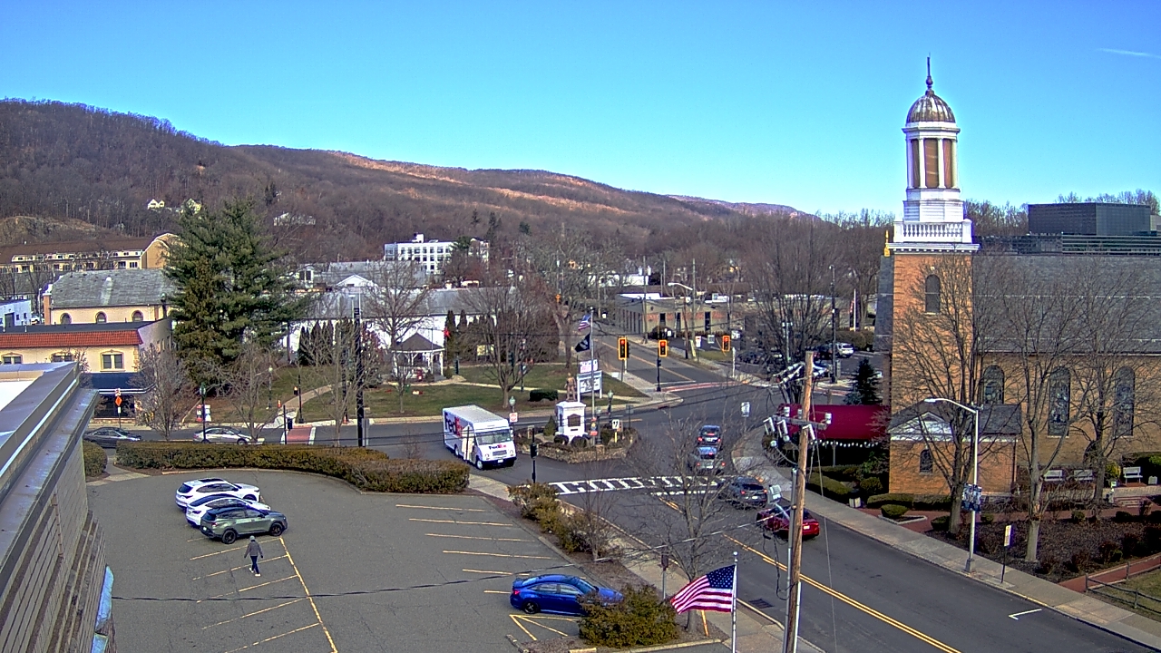 Thumbnail for current weather camera view from Village of Suffern in Mahwah, New Jersey