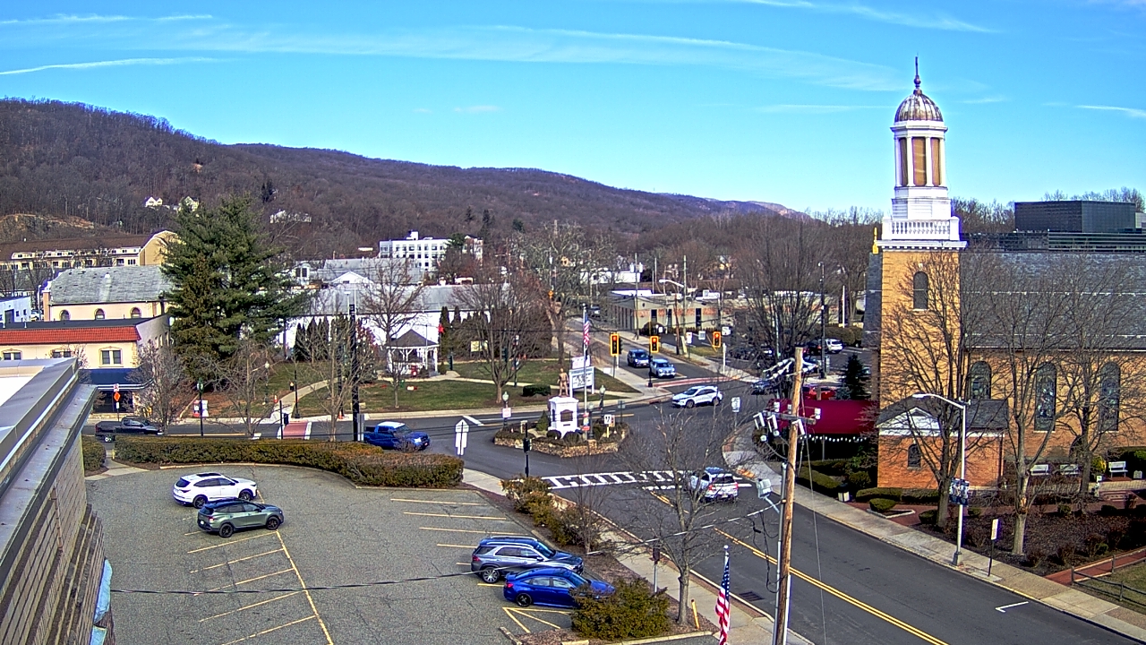 Thumbnail for current weather camera view from Village of Suffern in Mahwah, New Jersey