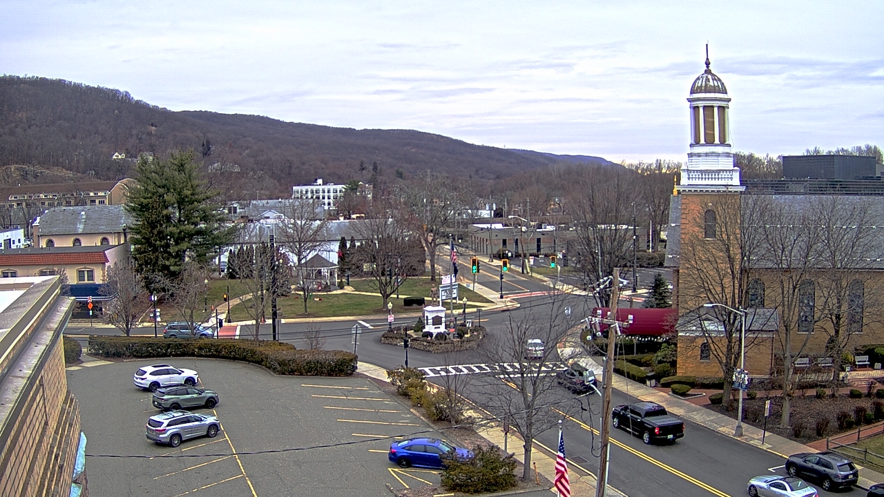 Thumbnail for current weather camera view from Village of Suffern in Mahwah, New Jersey