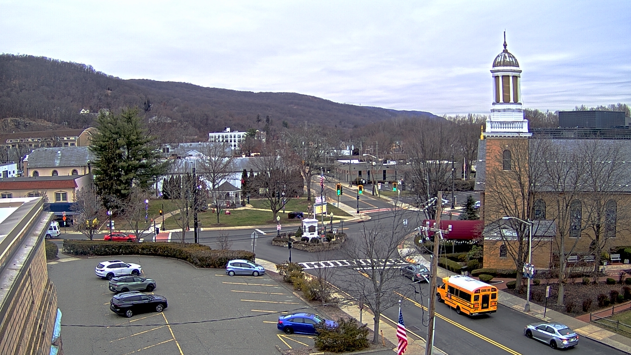 Thumbnail for current weather camera view from Village of Suffern in Mahwah, New Jersey