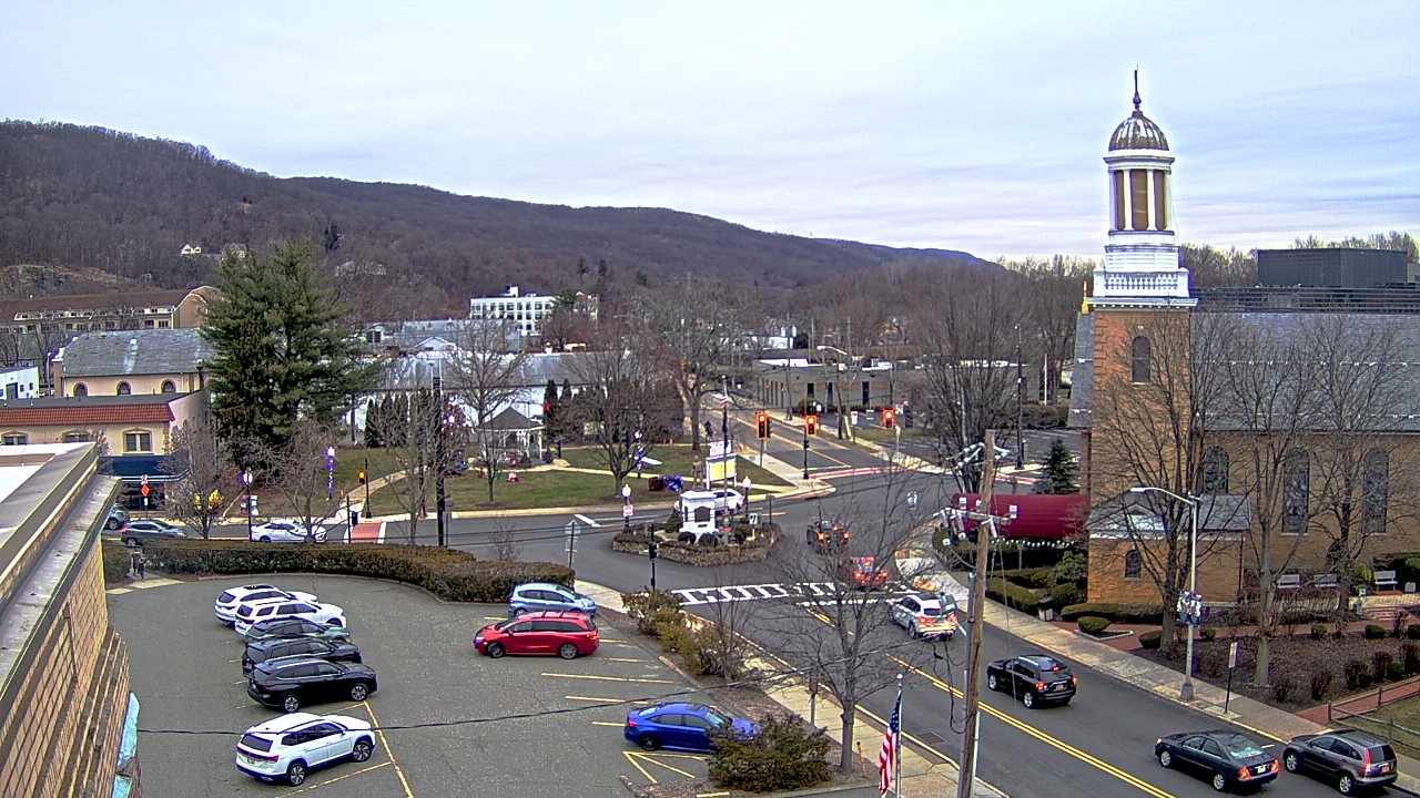 Thumbnail for current weather camera view from Village of Suffern in Mahwah, New Jersey