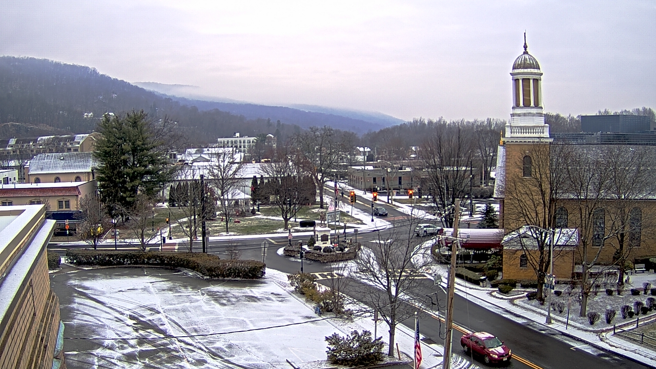 Thumbnail for current weather camera view from Village of Suffern in Mahwah, New Jersey