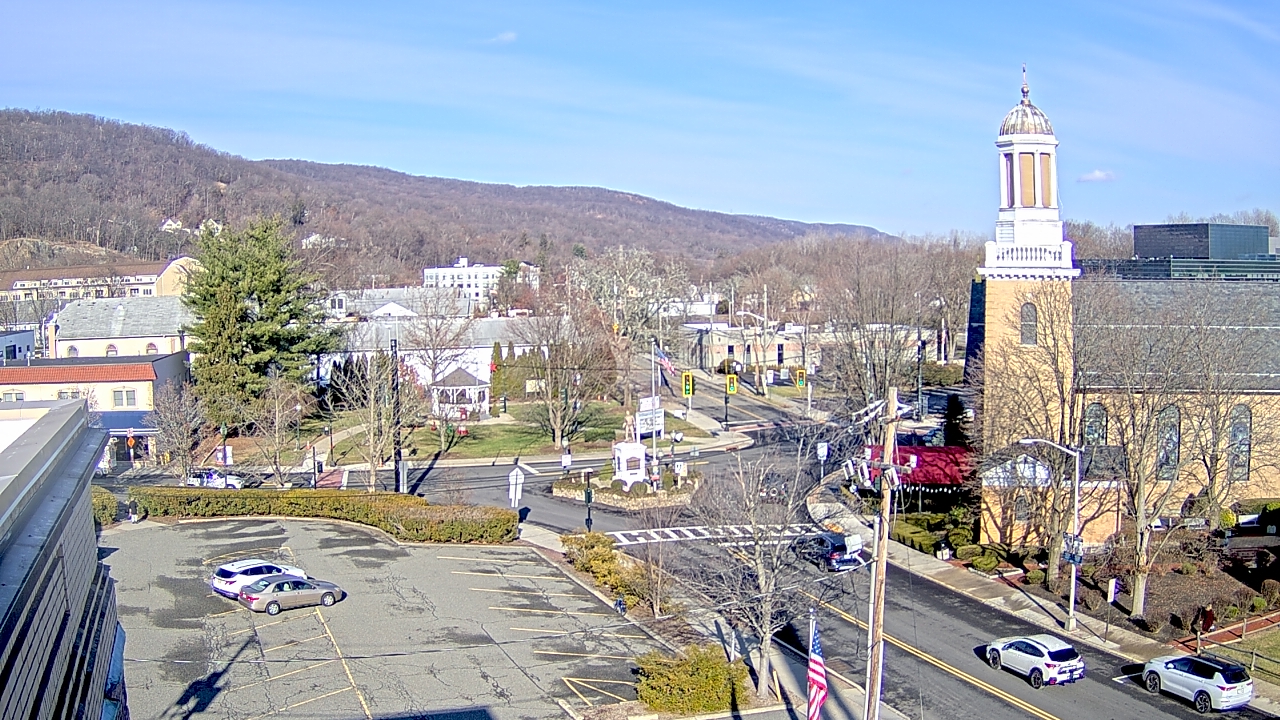 Thumbnail for current weather camera view from Village of Suffern in Mahwah, New Jersey
