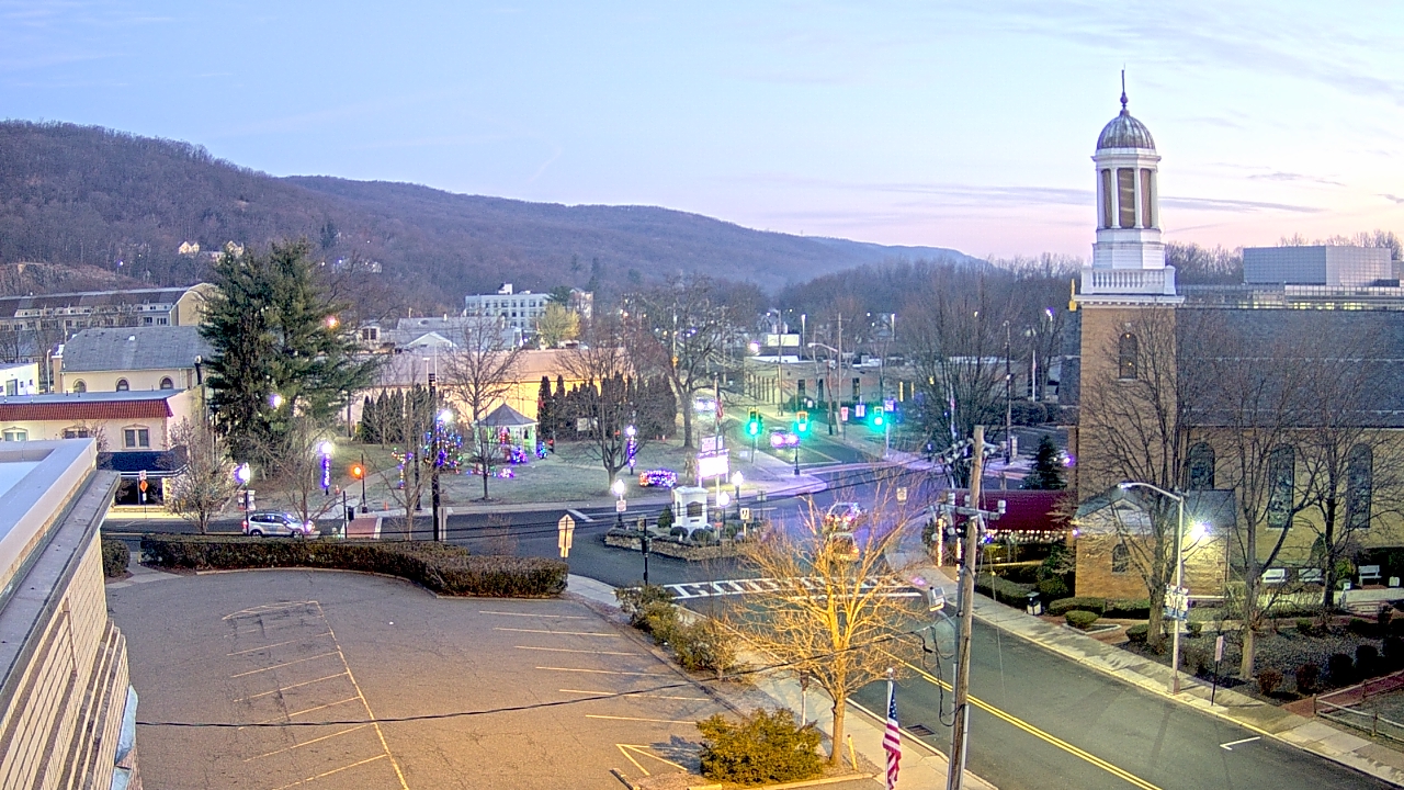 Thumbnail for current weather camera view from Village of Suffern in Mahwah, New Jersey