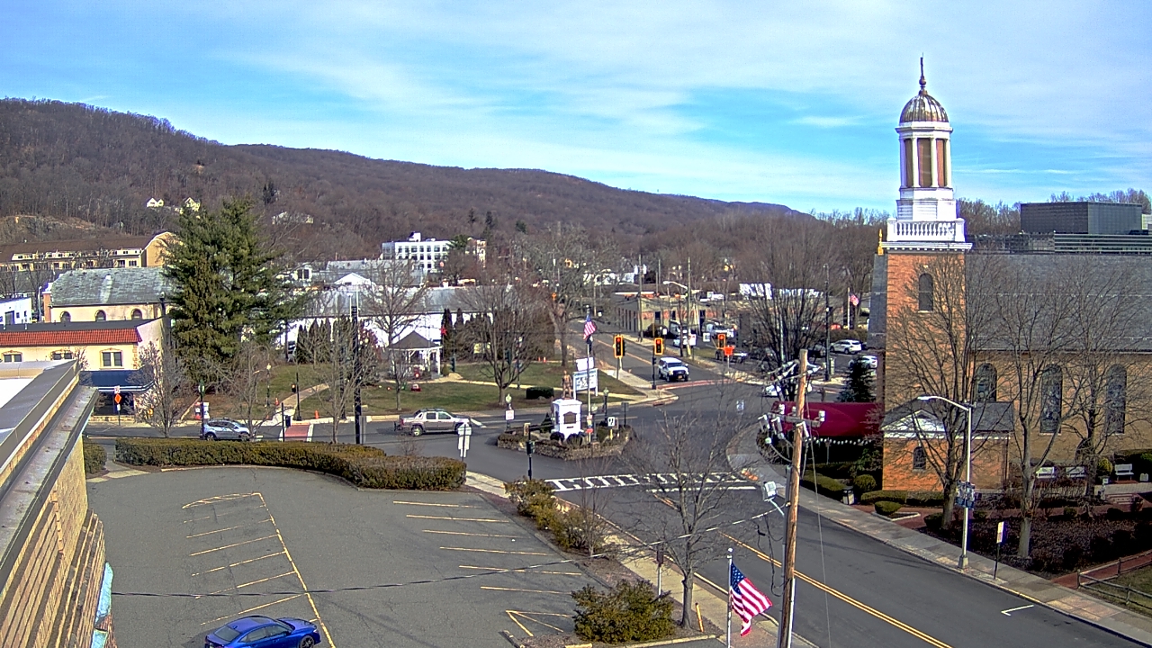 Thumbnail for current weather camera view from Village of Suffern in Mahwah, New Jersey