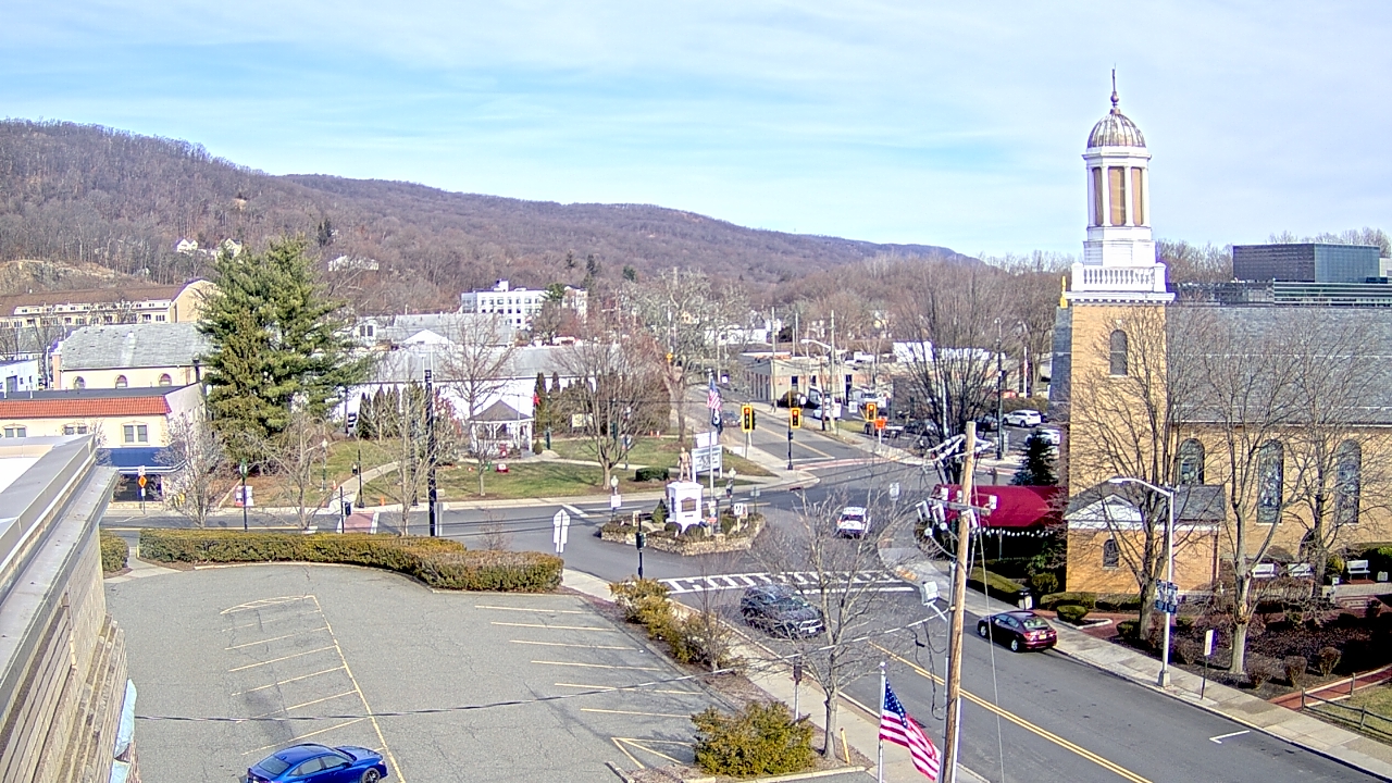 Thumbnail for current weather camera view from Village of Suffern in Mahwah, New Jersey