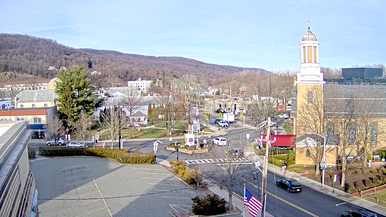 Thumbnail for current weather camera view from Village of Suffern in Mahwah, New Jersey