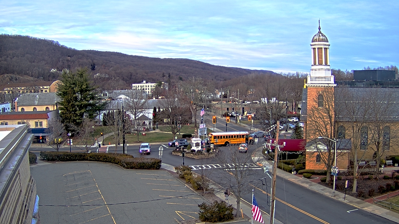 Thumbnail for current weather camera view from Village of Suffern in Mahwah, New Jersey