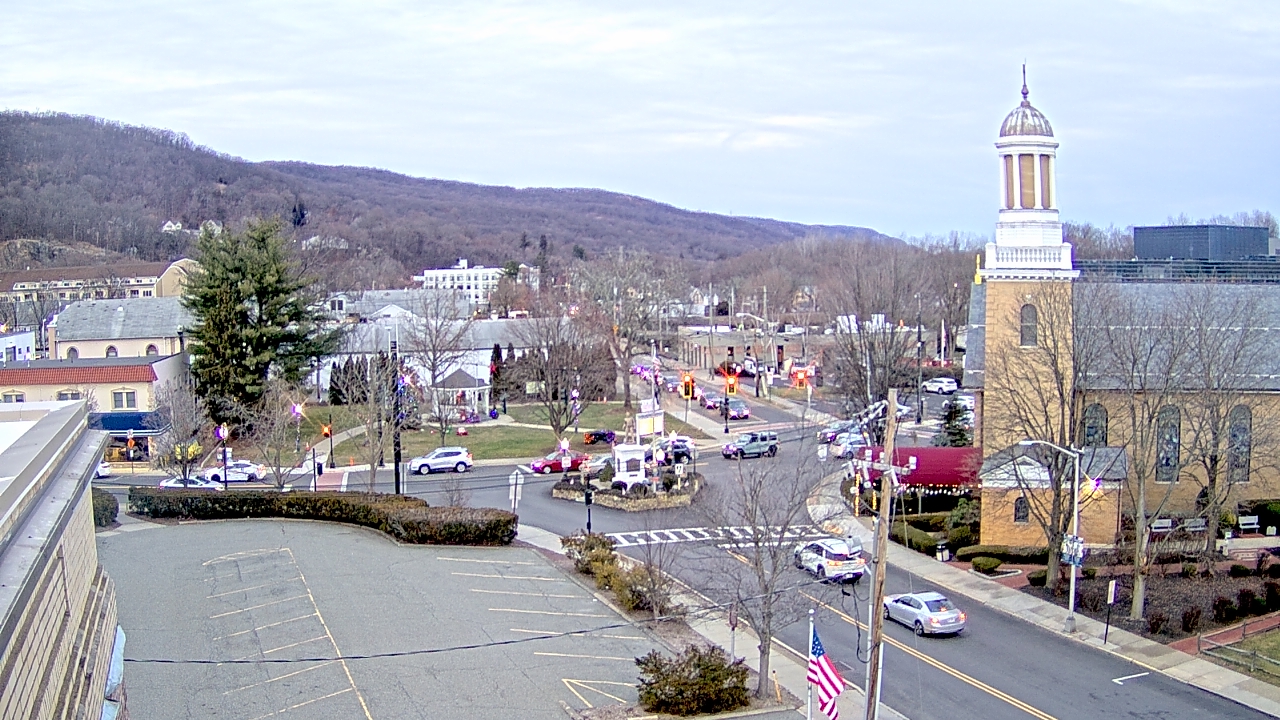 Thumbnail for current weather camera view from Village of Suffern in Mahwah, New Jersey