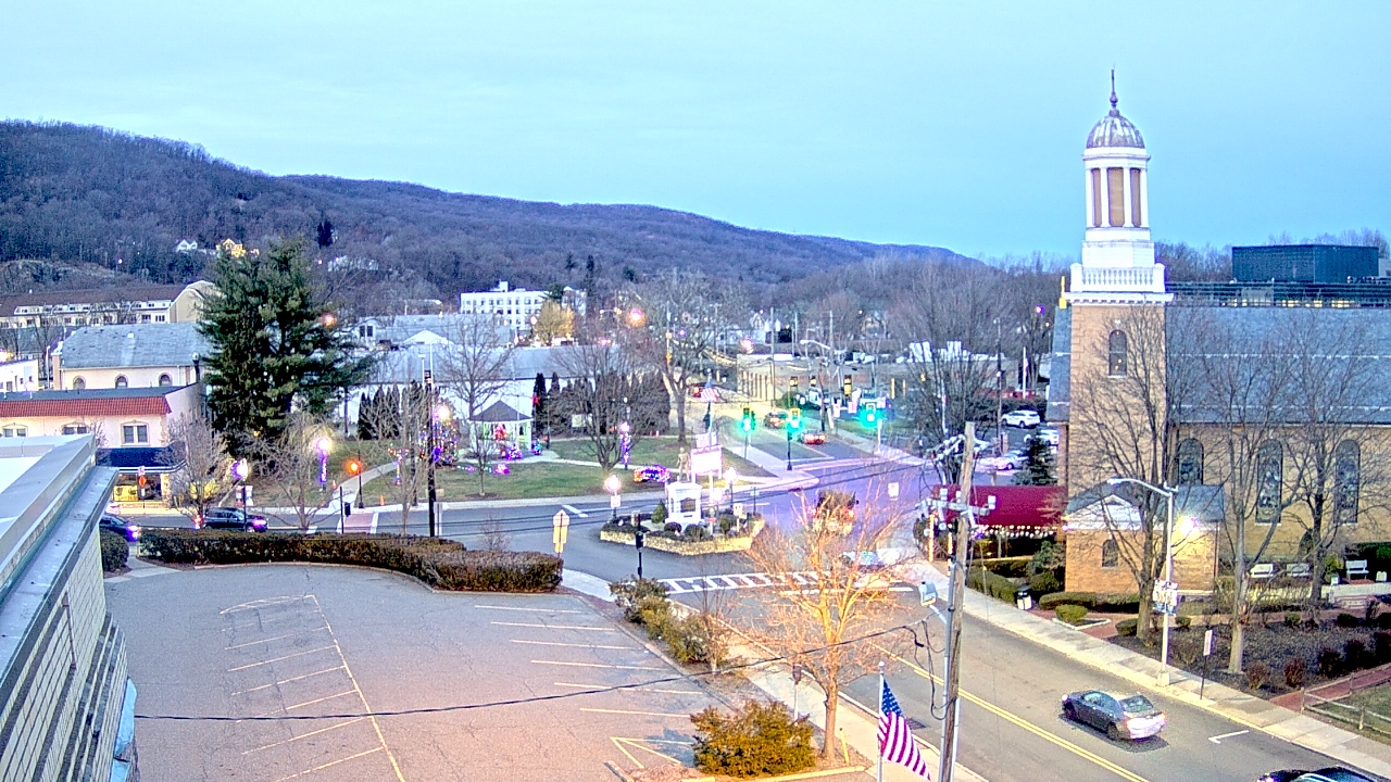 Thumbnail for current weather camera view from Village of Suffern in Mahwah, New Jersey