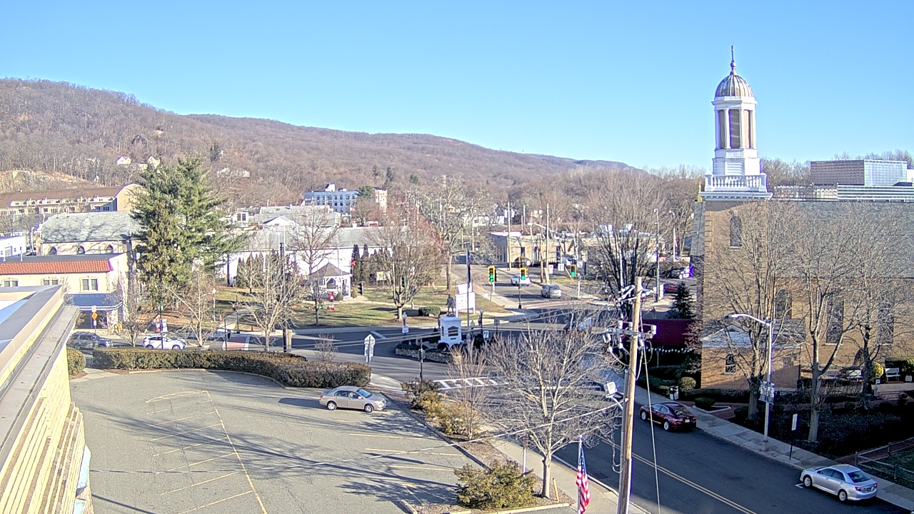 Thumbnail for current weather camera view from Village of Suffern in Mahwah, New Jersey