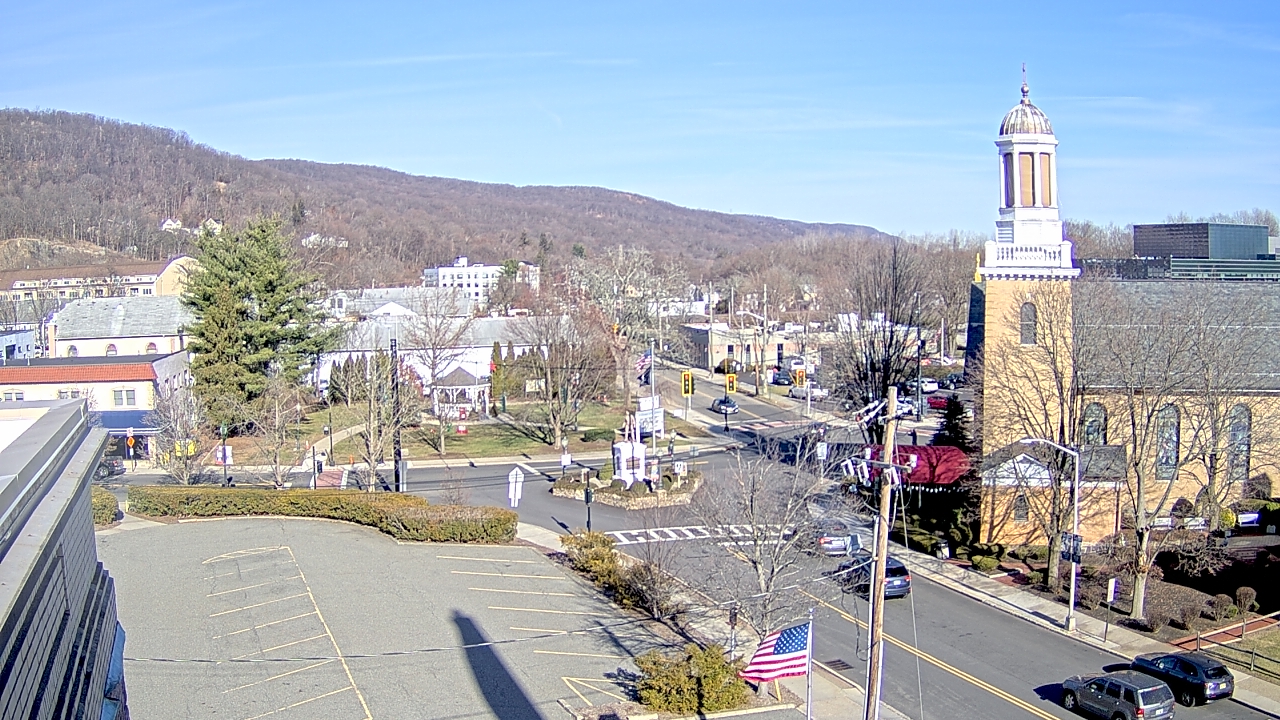 Thumbnail for current weather camera view from Village of Suffern in Mahwah, New Jersey