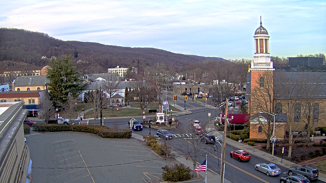 Thumbnail for current weather camera view from Village of Suffern in Mahwah, New Jersey