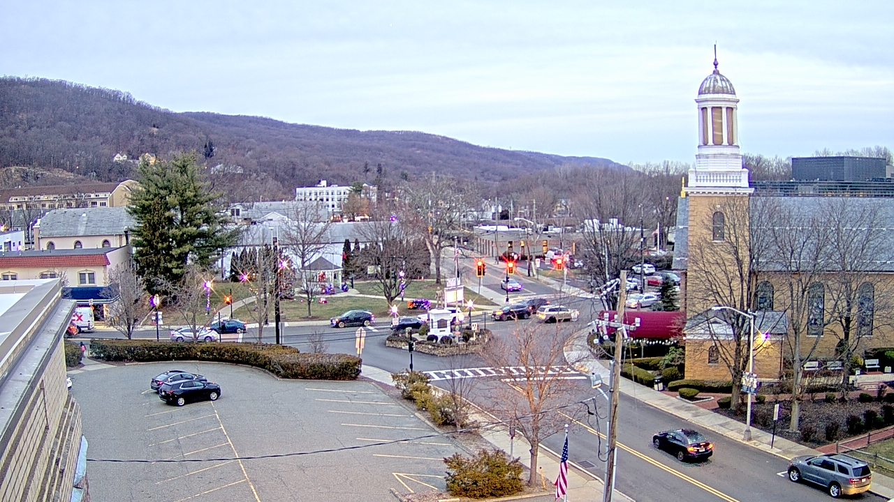 Thumbnail for current weather camera view from Village of Suffern in Mahwah, New Jersey