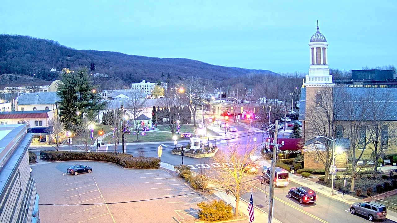 Thumbnail for current weather camera view from Village of Suffern in Mahwah, New Jersey