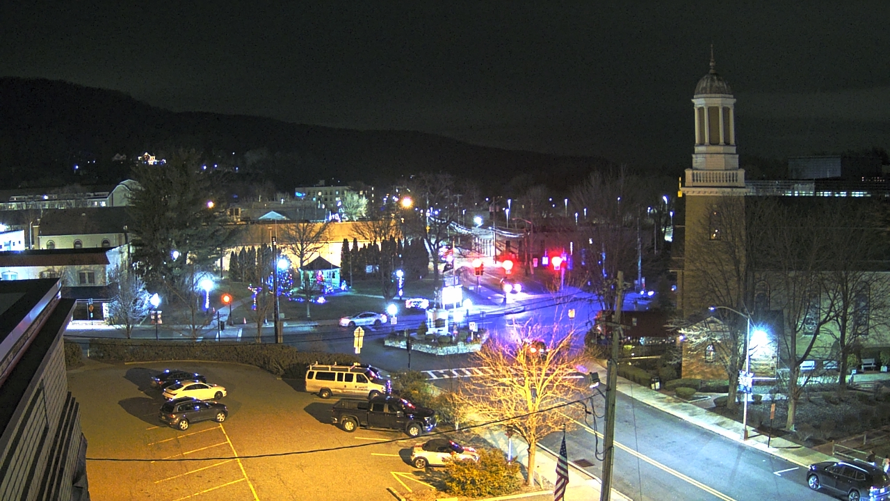 Thumbnail for current weather camera view from Village of Suffern in Mahwah, New Jersey